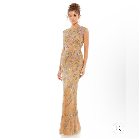 Mac Duggal Floral beaded cap sleeve.  Size 6. Style # 5229 - Picture 1 of 6